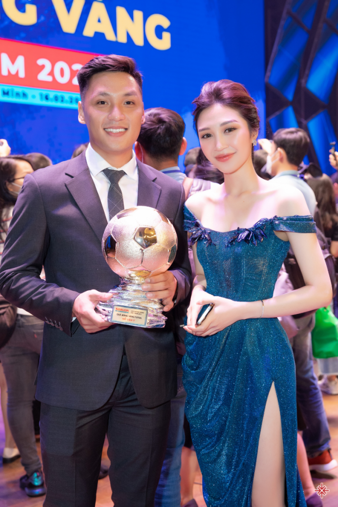 Trước lễ trao giải, MC Ngọc Anh từng bật mí cô hy vọng Hồ Văn Ý sẽ là người chiến thắng ở hạng mục Quả Bóng Vàng Futsal Việt Nam 2021 