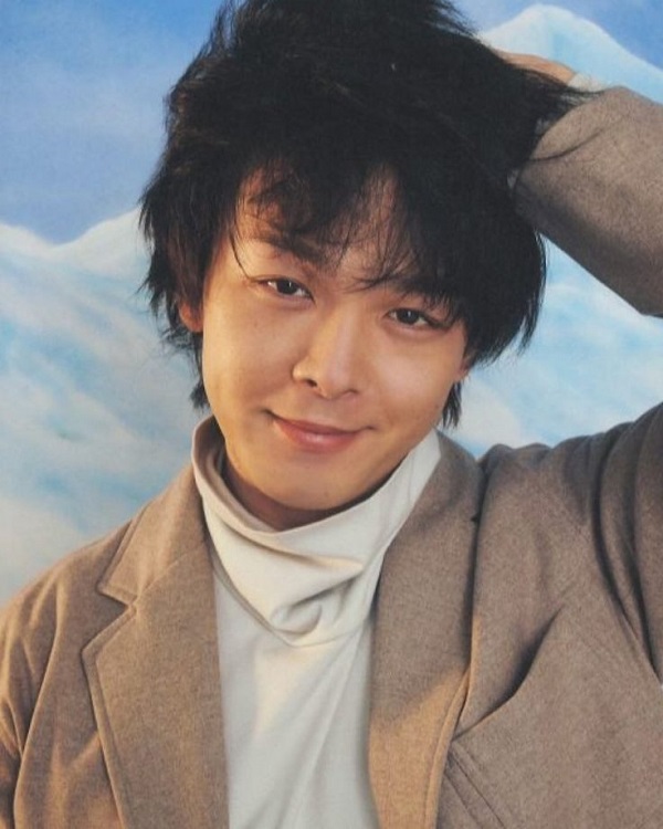 Diễn viên Tomoya Nakamura đã ngỏ lời cầu hôn phát thanh viên Asami Miura.