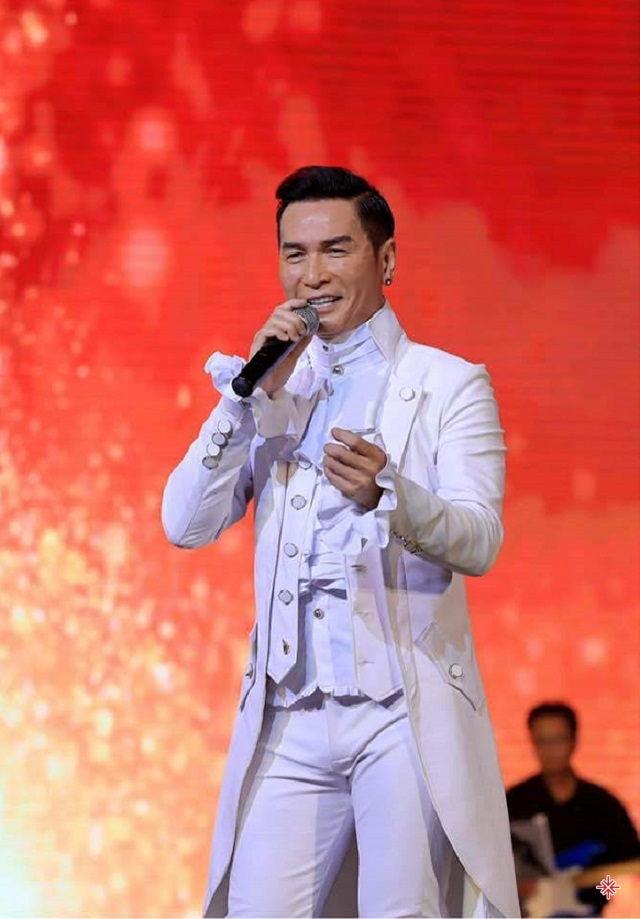 Ca sĩ Nguyễn Hưng là hiện tượng ca - vũ nhạc nhưng năm 1960.
