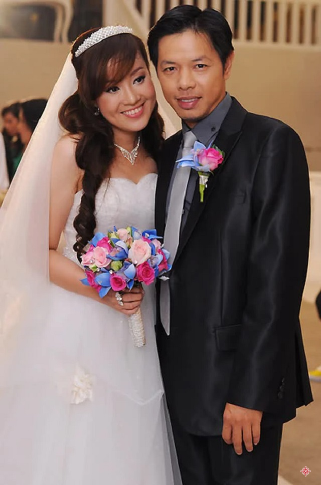Diễn viên Thái Hòa kết hôn với người tình kém 11 tuổi.